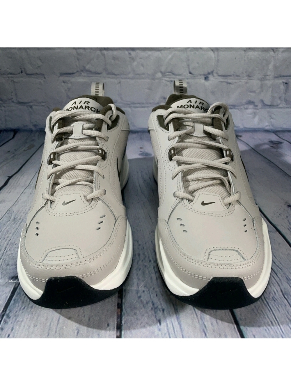 Nike Air Monarch IV Athletic Shoes Moon Particle Dark Hazel 415445-200 Mens 9.5 - Picture 3 of 5